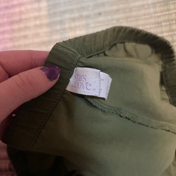 stars above Olive Green Relaxed Elastic Waist Shorts - Picture 5 of 6